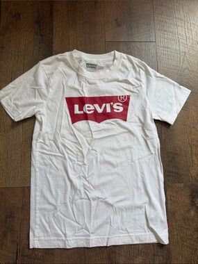 Levi's White Short Sleeve Tee with Red Logo